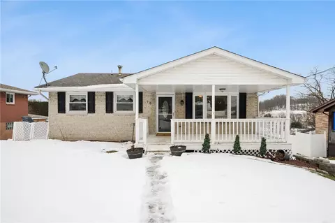 18 Brenda Ave, Jeannette, PA 15644
