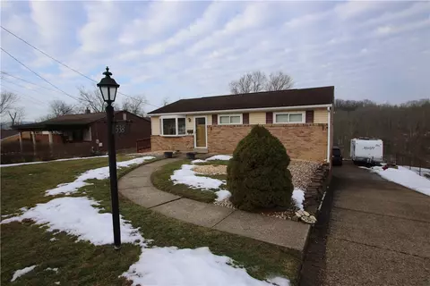 538 Brushglen Ln, Pittsburgh, PA 15236