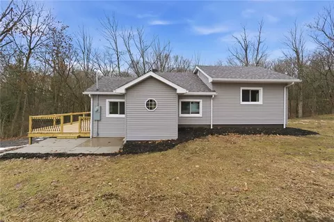 2421 Graceland Rd, New Castle, PA 16105