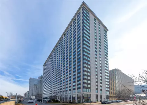320 Fort Duquesne Blvd #8N, Pittsburgh, PA 15222