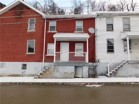 207 4th St, Fayette City, PA 15438