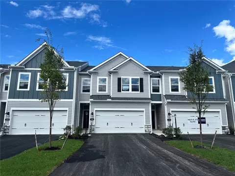 158 River Ridge Dr, Moon Twp, PA 15108