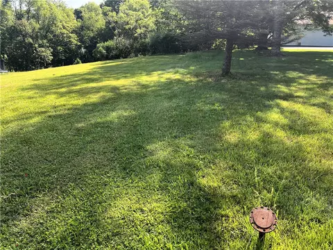 5326 Hardt Rd, Gibsonia, PA 15044