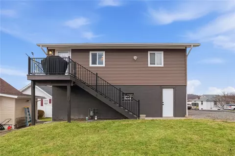 215 12 Dombroski Ave, New Kensington, PA 15068