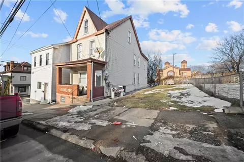 1003 West St, Homestead, PA 15120