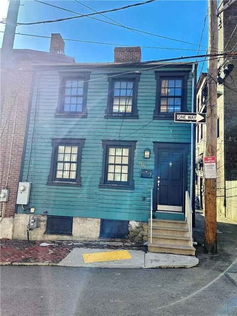 607 Middle St, Pittsburgh, PA 15212