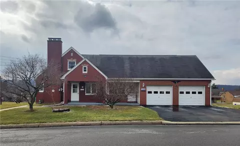 1304 Porter St, Conway, PA 15027