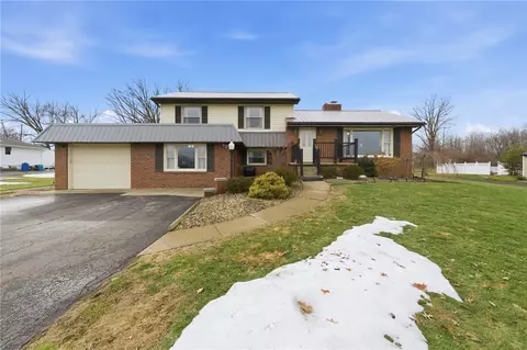 942 Cleland Mill Rd, New Castle, PA 16102