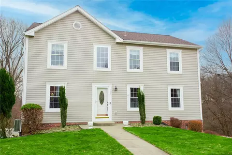 132 Winterbrook Dr, Cranberry Township, PA 16066