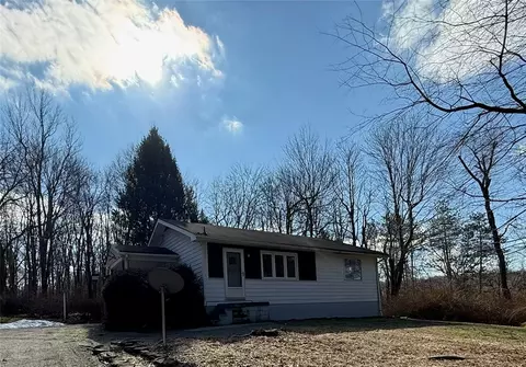 420 Sugar Run Rd, New Florence, PA 15944