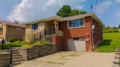 1586 Collier Ave, Carnegie, PA 15106
