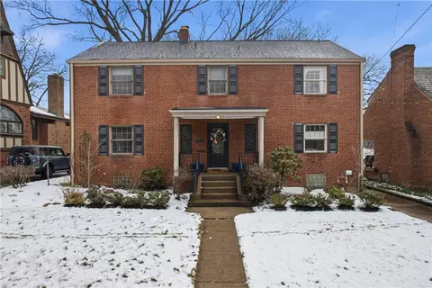 1391 Terrace Dr, Pittsburgh, PA 15228