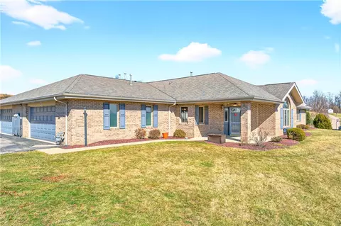 6261 Overlook Ln, Belle Vernon, PA 15012