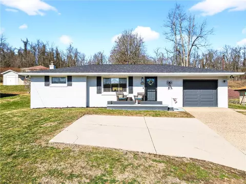 1245 Rostraver Rd, Belle Vernon, PA 15012