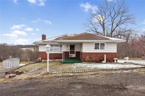 113 Flack Rd, Belle Vernon, PA 15012