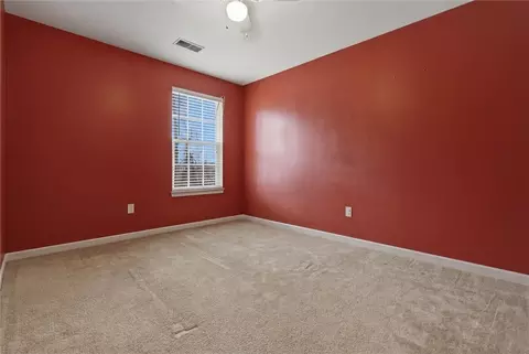Bedroom - 11621 Beacon Dr, Irwin, PA 15642 photo 6 of 7