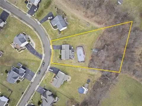View/Area - 11621 Beacon Dr, Irwin, PA 15642 photo 2 of 3