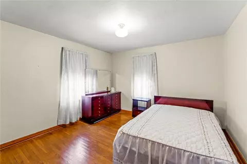 Bedroom - 488 Georgetown Rd, Lawrence, PA 15055 photo 6 of 6