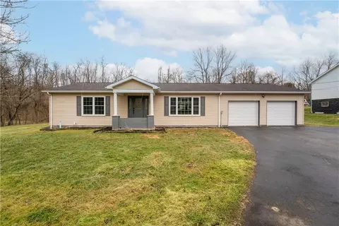 864 Main St, Mcclellandtwn, PA 15458