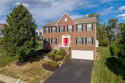2076 Majestic Dr, Canonsburg, PA 15317