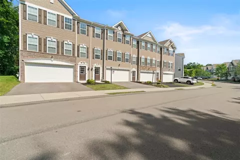 209 Lockheed Dr, Coraopolis, PA 15108 photo 41