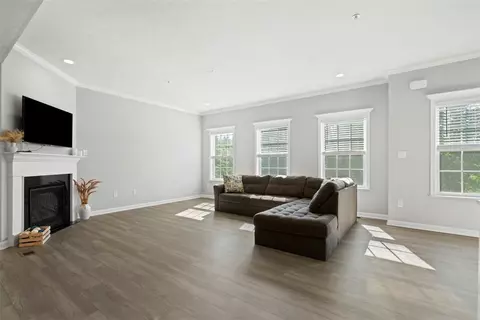 209 Lockheed Dr, Coraopolis, PA 15108 photo 10