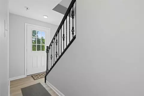 209 Lockheed Dr, Coraopolis, PA 15108 photo 8