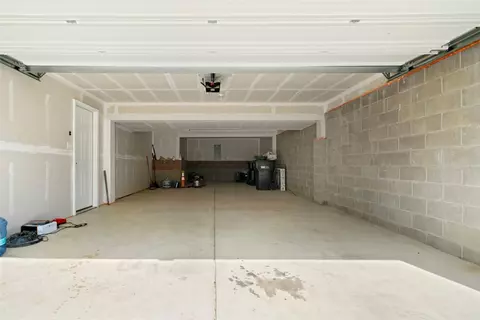 209 Lockheed Dr, Coraopolis, PA 15108 photo 38