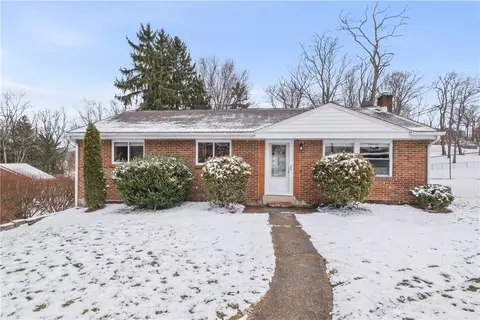 6431 Union Ave, Finleyville, PA 15332