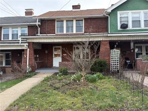 942 Kennebec, Pittsburgh, PA 15217