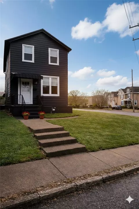 1949 Crafton Blvd, Pittsburgh, PA 15205