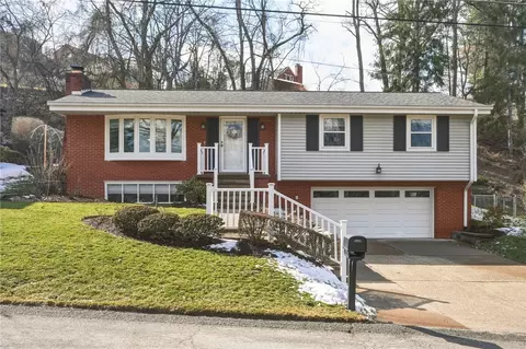 3727 Henley Dr, Pittsburgh, PA 15235