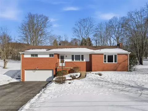 2548 Aldon Dr, Sewickley, PA 15143