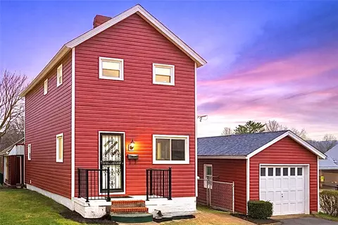 801 Spear St, California, PA 15419