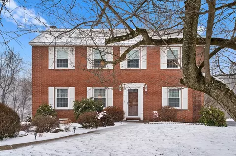 115 Lakeview Dr, Mckees Rocks, PA 15136