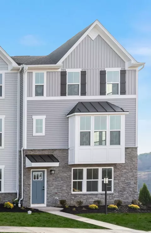 1195 Olivia Dr, Oakdale, PA 15071