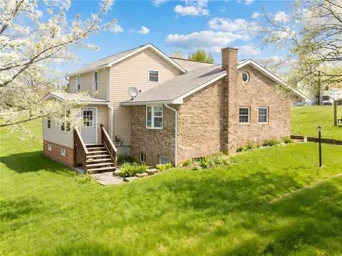 144 Double Hill Rd, Mount Pleasant, PA 15666