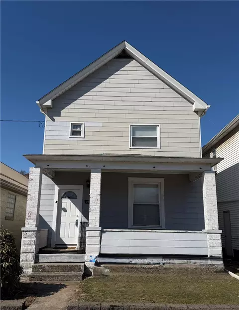 250 Kennedy Ave, Vandergrift, PA 15690