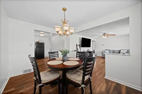 Dining - 106 Windsor Dr, Irwin, PA 15642 photo 2 of 3