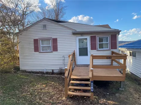 600 American St, California, PA 15419