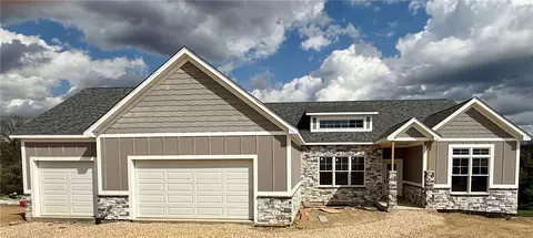 136 Huckleberry Rd, Indiana, PA 15701