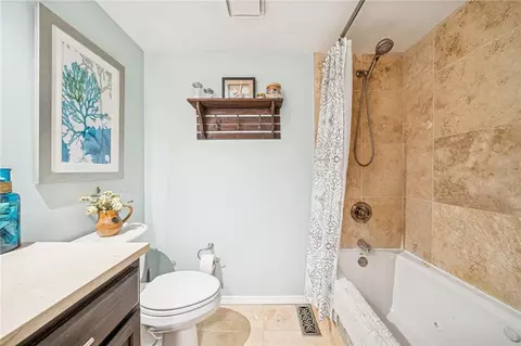 Bath - 2358 Mount Vernon Ave, Export, PA 15632 photo 3 of 3