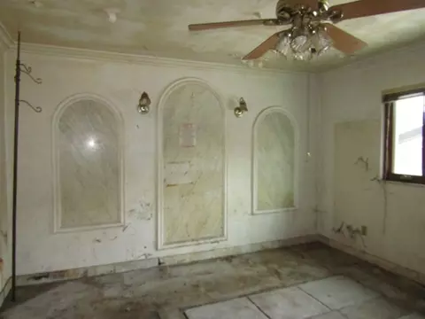 Living - 219 Camp Ave, Braddock, PA 15104 photo 4 of 4