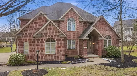 165 Sewickley Farm Cir, Mars, PA 16046