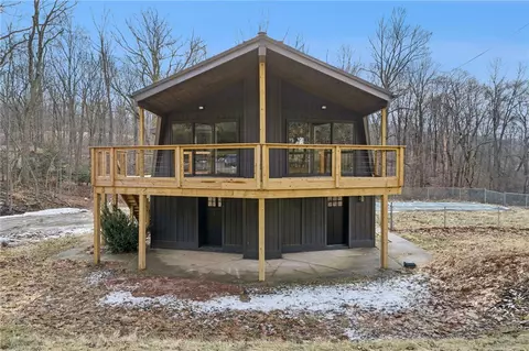 342 Snyder Ln, Blairsville, PA 15717