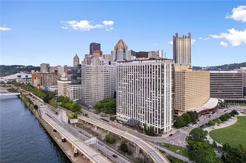 320 Fort Duquesne Blvd #4F, Pittsburgh, PA 15222