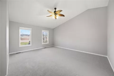 Bedroom - 644 White Pine Dr, Mars, PA 16046 photo 2 of 9