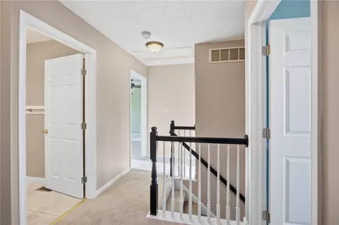 Entry Way - 644 White Pine Dr, Mars, PA 16046 photo 3 of 3