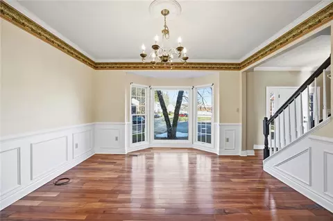Living - 644 White Pine Dr, Mars, PA 16046 photo 4 of 7