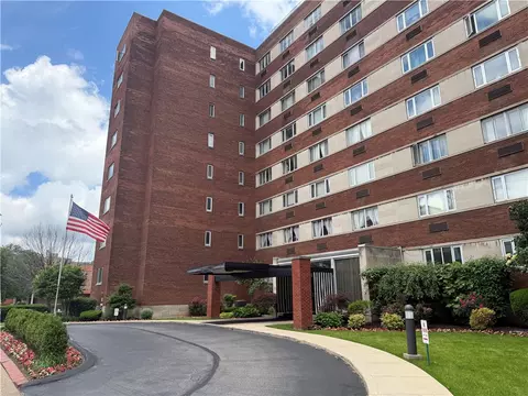 128 N Craig St #911, Pittsburgh, PA 15213